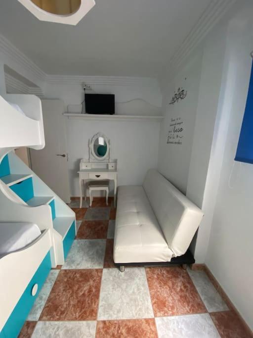 Apartamento Silda Torre Del Mar Eksteriør billede