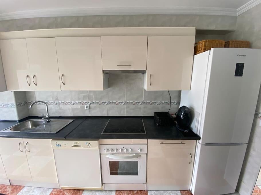 Apartamento Silda Torre Del Mar Eksteriør billede